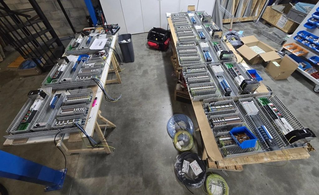 Ateliers de câblage en cours